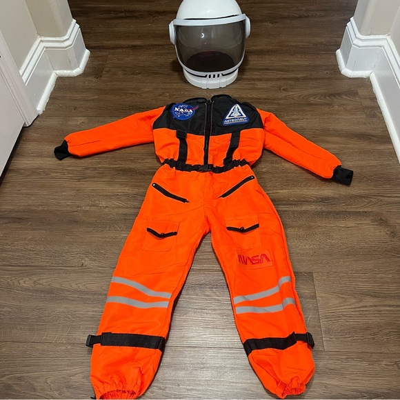 NASA Astronaut Halloween Costume with Helmet - Picture 1 of 12